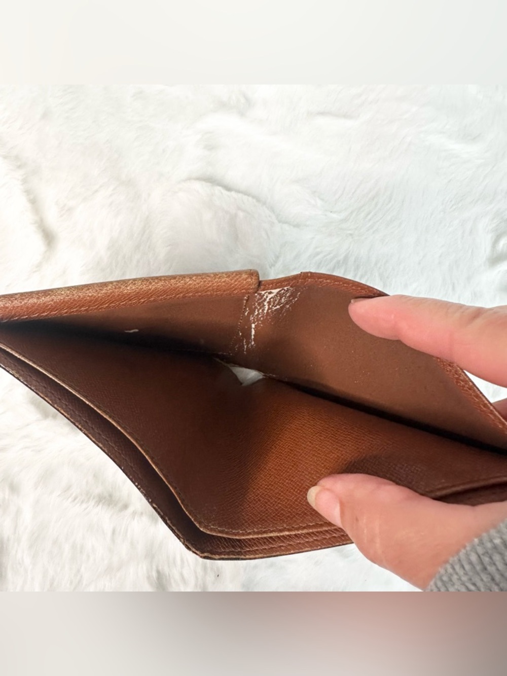 *LOUIS VUITTON* Marco Monogram Leather Men's Wallet - Picture 8 of 12